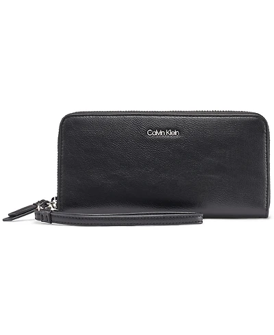 Calvin Klein Women's Audrey Boxed Wallet