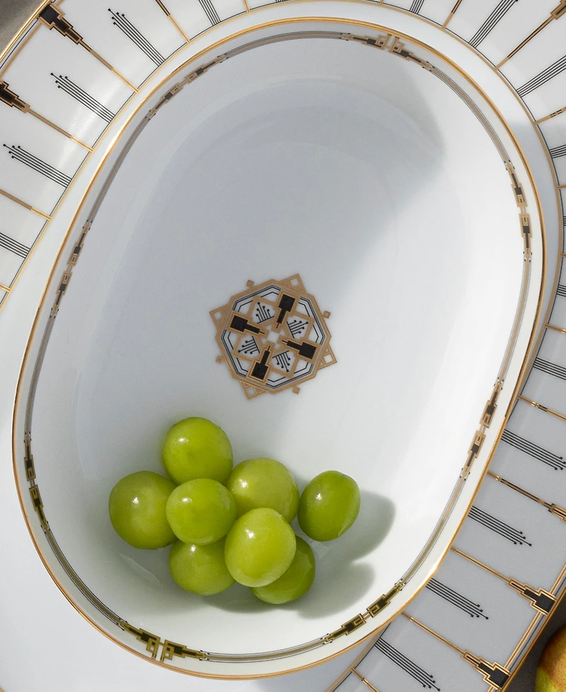 Noritake Empire 32 oz. Gold-Tone Oval Vegetable Bowl