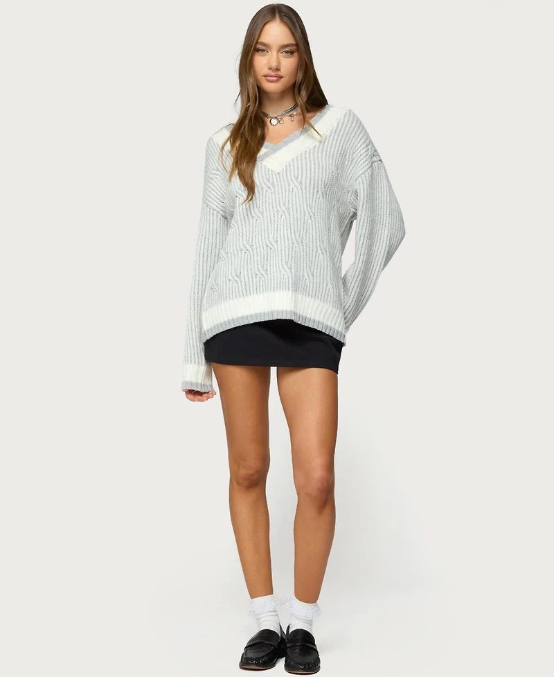 Edikted Women's Lila V Neck Cable Knit Sweater