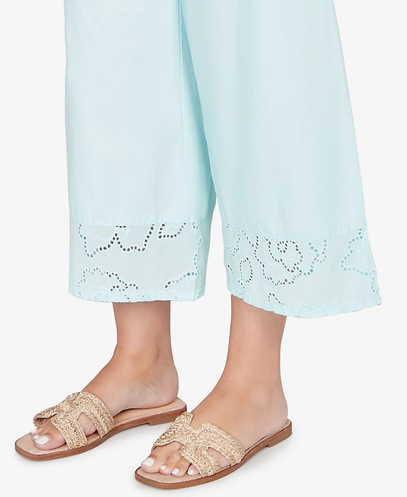 Ruby Rd. Petite Poplin Eyelet Trim Pull On Capri