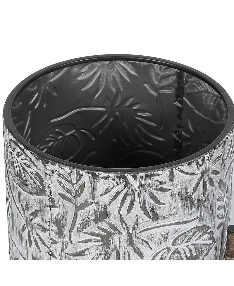 LuxenHome Set of 2 Coastal Distressed White and Gray Metal Cachepot Planters with Metal Stand