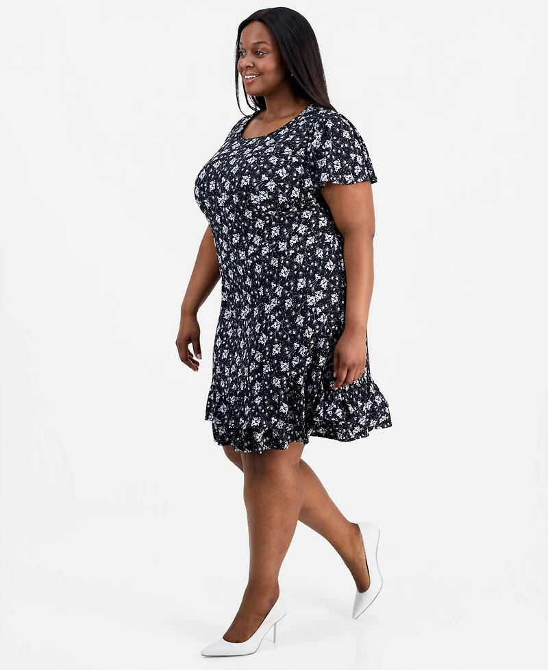 Connected Plus Round-Neck Short-Sleeve Dress