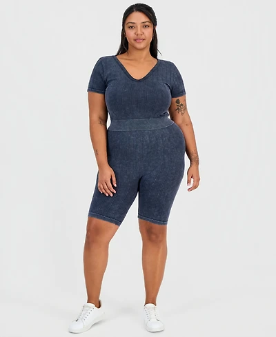 Full Circle Trends Trendy Plus Seamless Ribbed Pull-On Shorts