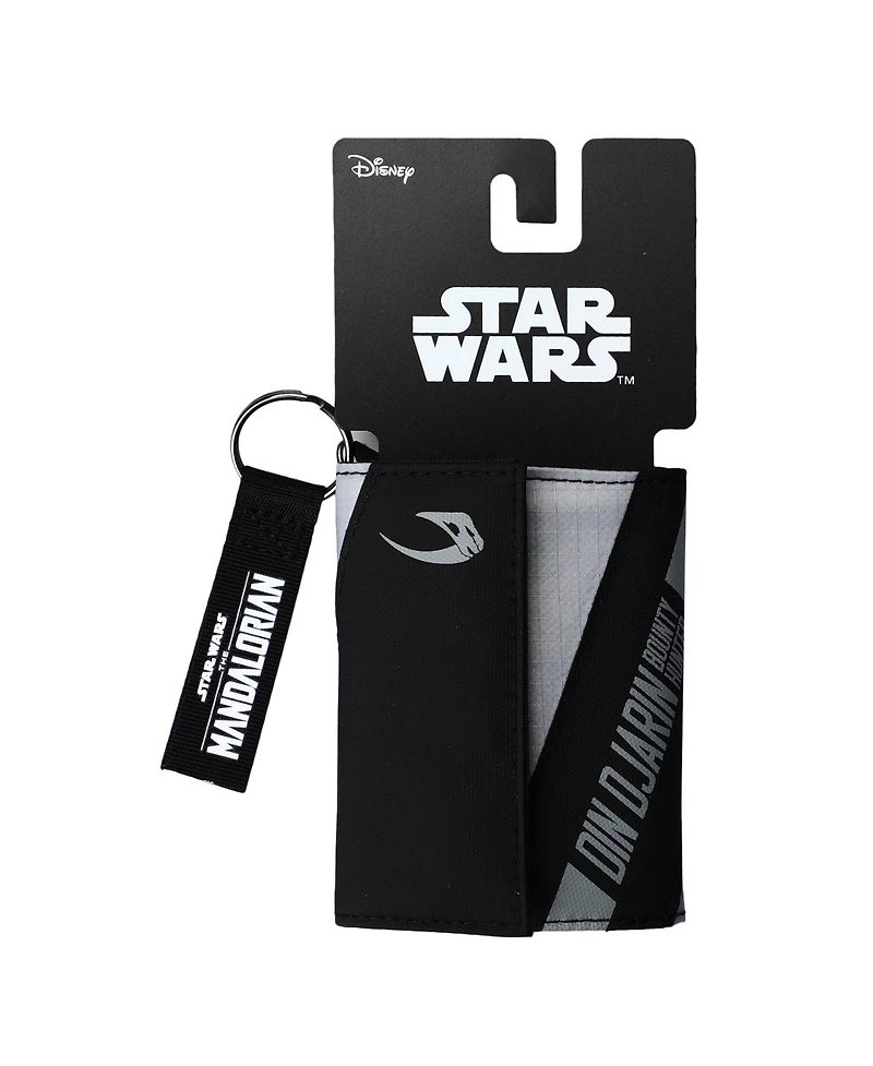 Star Wars: The Mandalorian Men's Din Djarin The Mandalorian Tri-fold Wallet with Keychain Clip