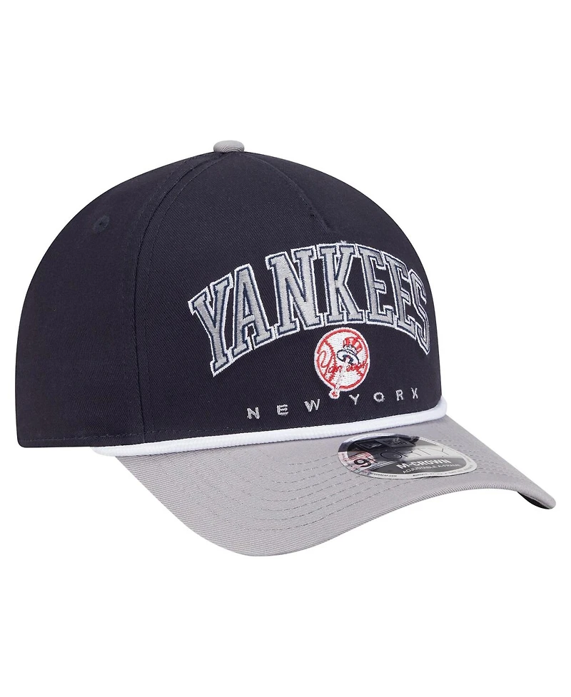 New Era Men's Navy/Gray New York Yankees Arch 9FORTY A-Frame M-Crown Adjustable Hat