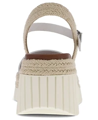 Mia Women's Yanis Round Toe Wedge Sandals