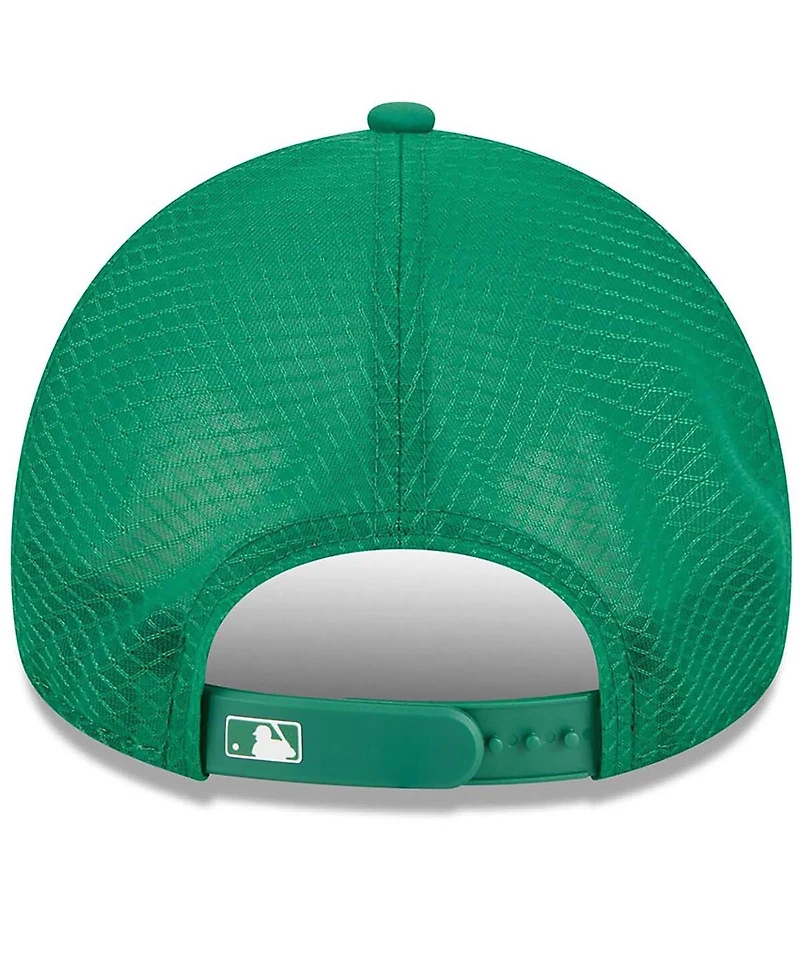 New Era Men's Kelly Green Athletics 2026 Batting Practice Alternate Apex 9FORTY Adjustable Hat