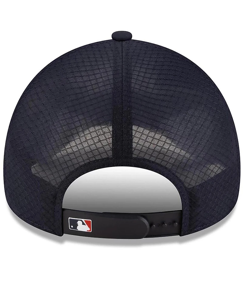 New Era Men's Navy Cleveland Guardians 2026 Batting Practice Apex 9FORTY Adjustable Trucker Hat