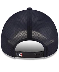 New Era Men's Navy Cleveland Guardians 2026 Batting Practice Apex 9FORTY Adjustable Trucker Hat
