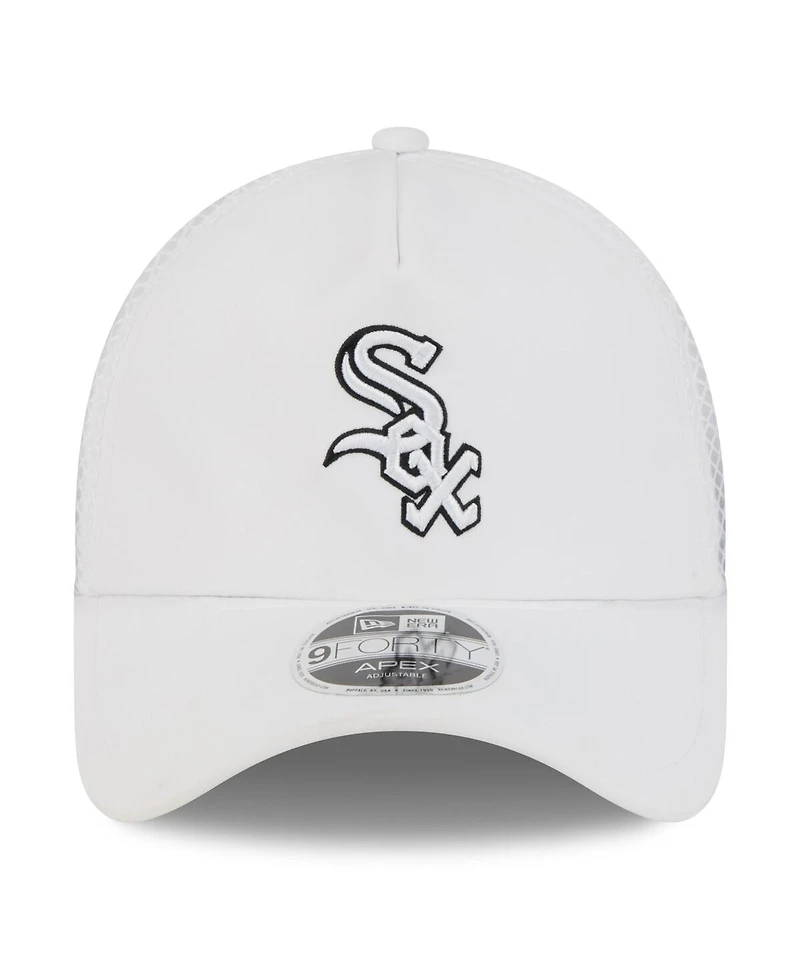 New Era Men's White Chicago White Sox 2026 Batting Practice Apex 9FORTY Adjustable Trucker Hat