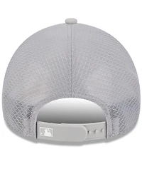 New Era Men's Gray New York Yankees 2026 Batting Practice Apex 9FORTY Adjustable Trucker Hat