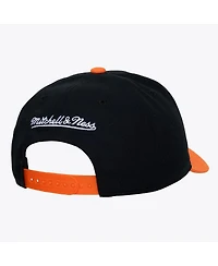 Mitchell & Ness Men's Black New York Knicks Hardwood Classics Legendary Away Pro-Pinch Adjustable Hat