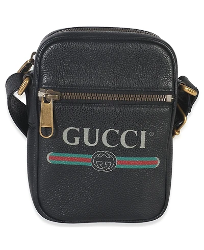 Pre-Owned Gucci Black Pebbled Calfskin Vintage Logo Messenger Bag