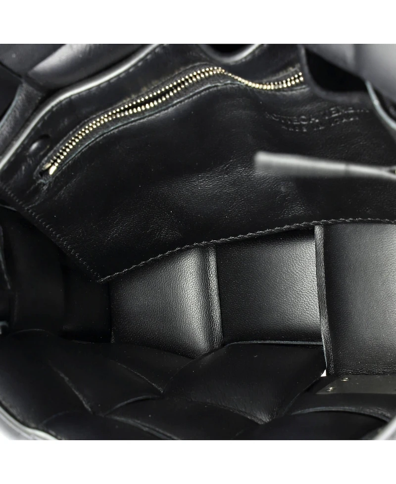 Pre-Owned Bottega Veneta Cassette Crossbody Bag Padded Maxi Intrecciato Leather