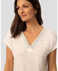 Cable & Gauge Women's Braided Trim Crinkle Tee