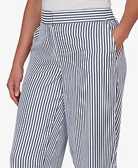 Ruby Rd. Petite Striped Seersucker Fly-Front Capri Pants