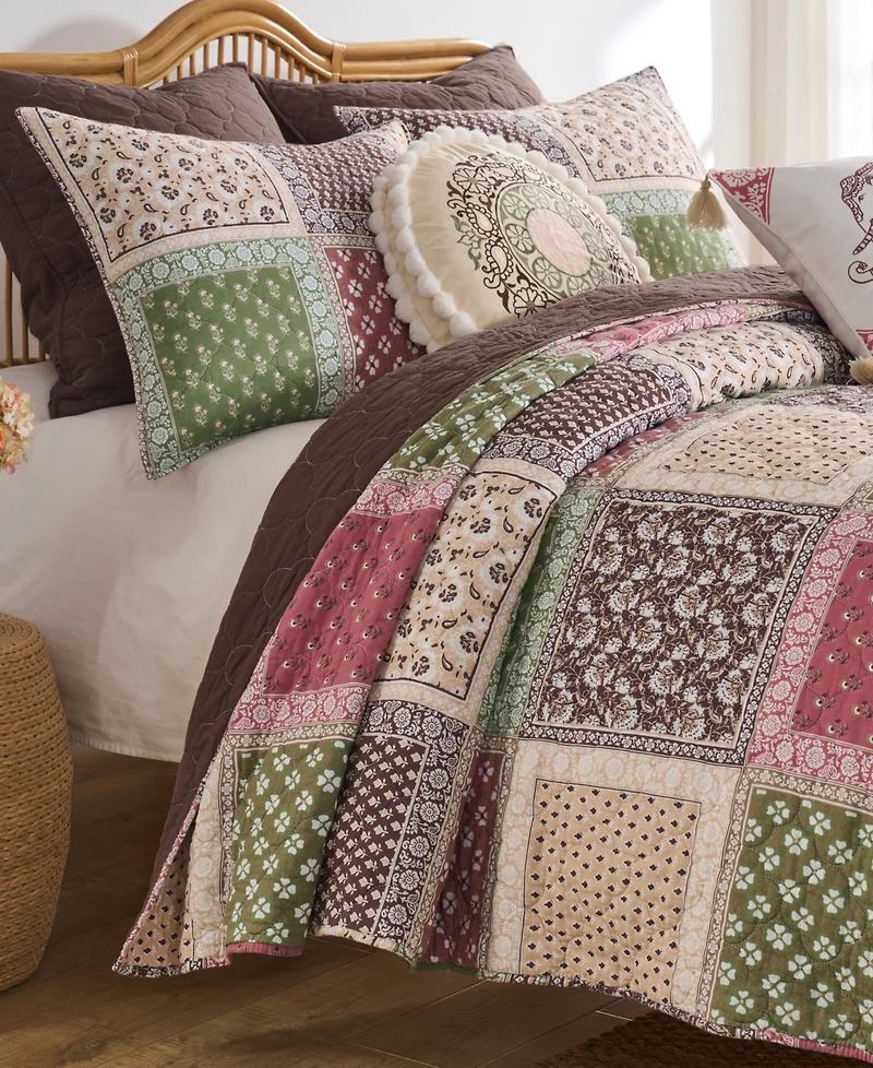 Greenland Home Fashions Priya Patchwork Print 3-Pc. Quilt Set