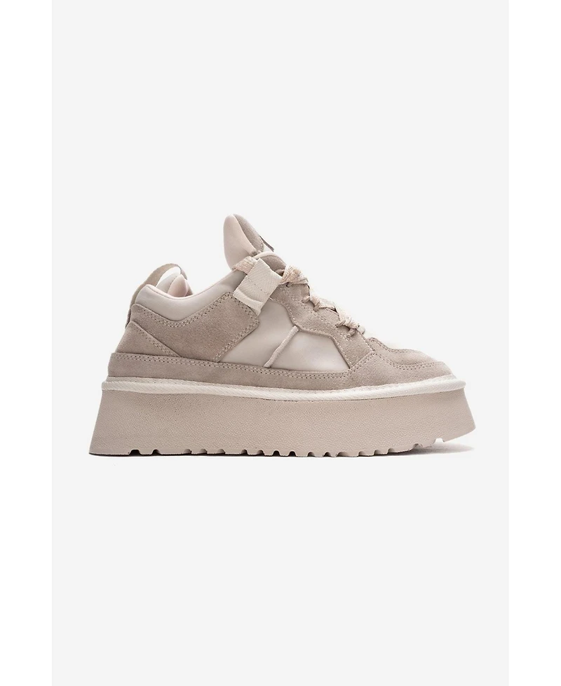 Forever & Always Shoes Women's Riven Leather Platform Sneaker