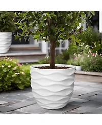 LuxenHome 17.4-Inch Round Waves MgO Planter, White