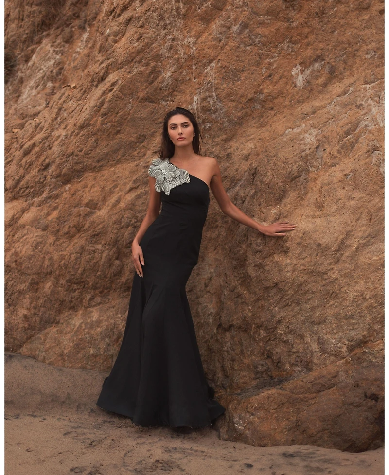 Mac Duggal Women's Crepe One Shoulder Gown With Flower