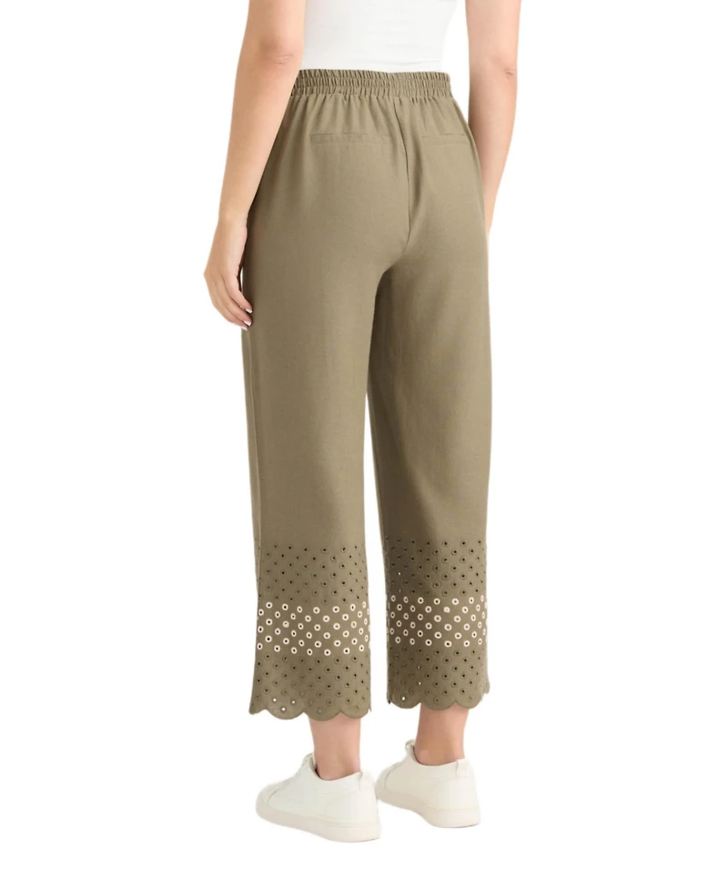 Ellen Tracy Women's Cropped Pant with Scallop Eyelet Hem