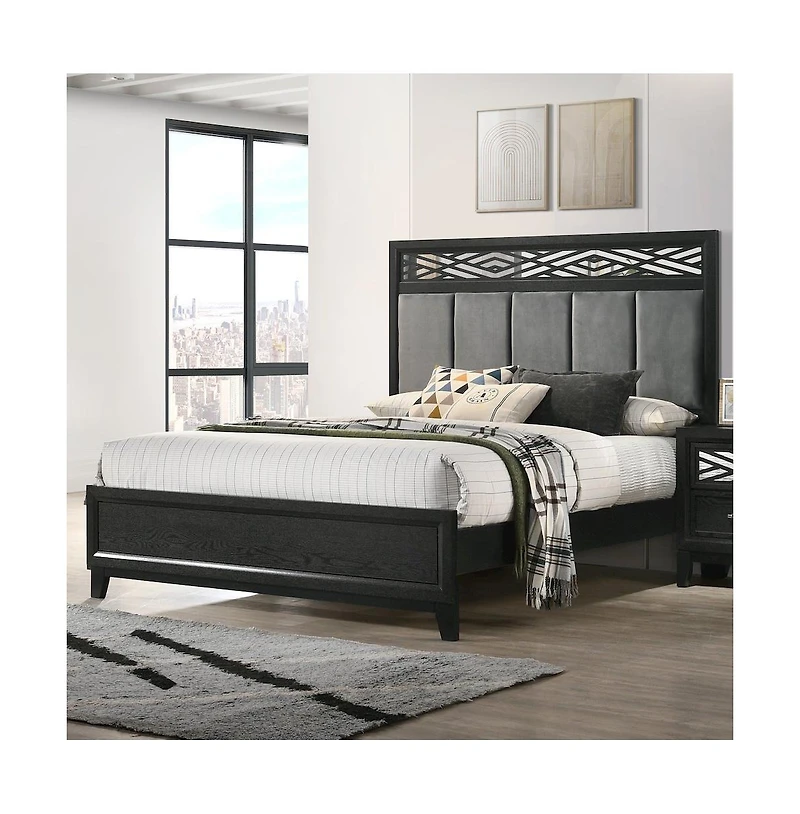 New Classic Furniture Obsidian Wood Queen Bed