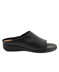 SoftWalk Women's Turner Sandal