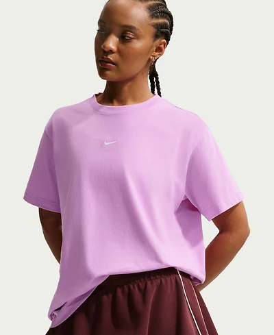 Nike Women's Sportswear Crewneck T-Shirt