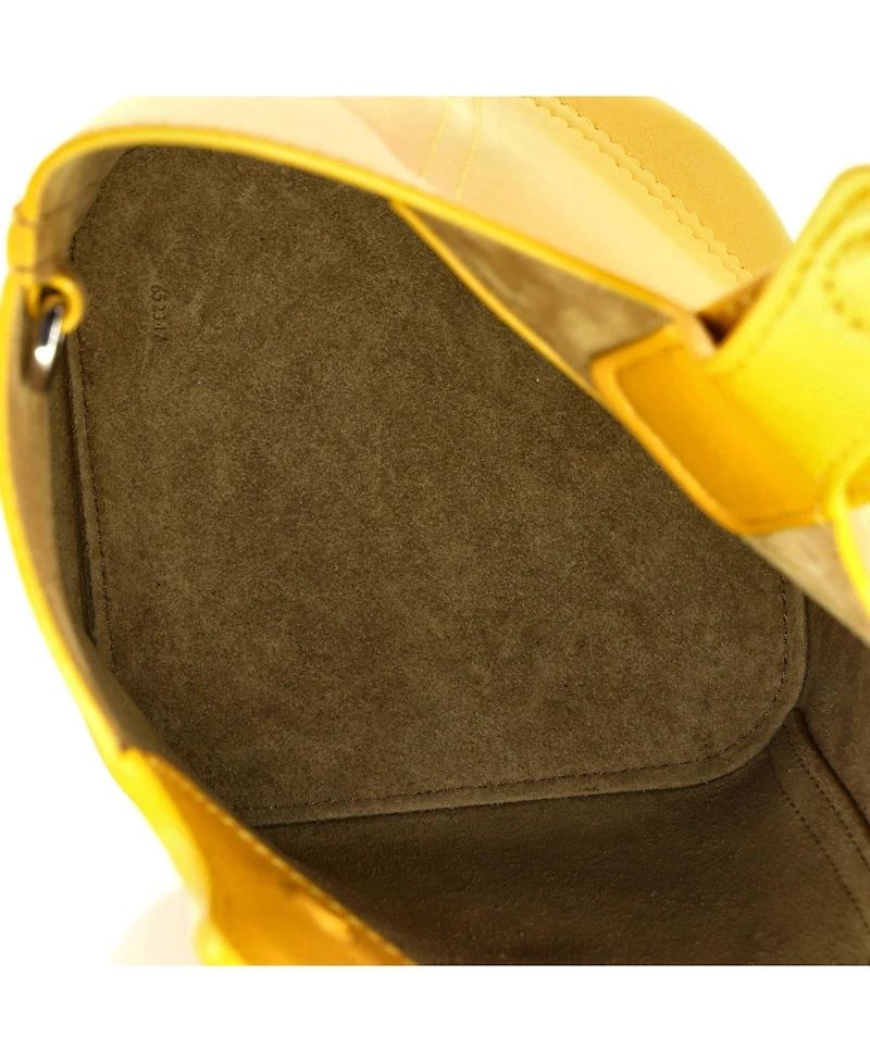 Pre-Owned Loewe Pebble Bucket Bag Leather