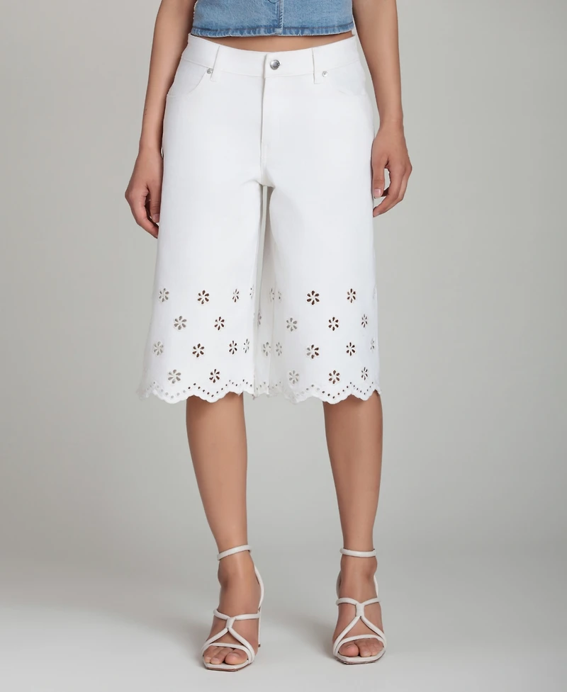 Avec Les Filles Women's Mid-Rise Floral Cutout Detail Shorts