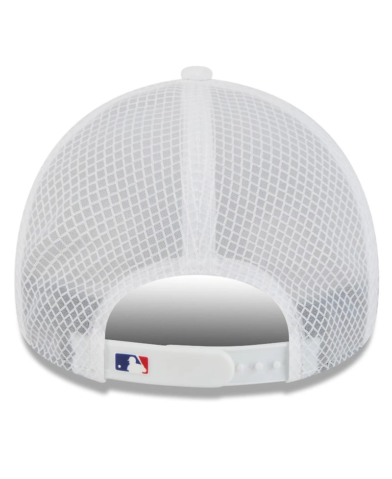 New Era Men's White Los Angeles Dodgers 2026 Batting Practice Apex 9FORTY Adjustable Trucker Hat