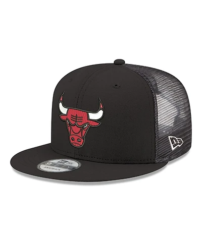 New Era Men's Black Chicago Bulls Core Logo Meshback 9FIFTY Snapback Hat
