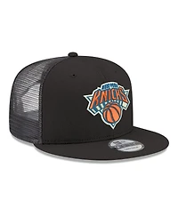 New Era Men's New York Knicks Core Logo Meshback 9FIFTY Snapback Hat