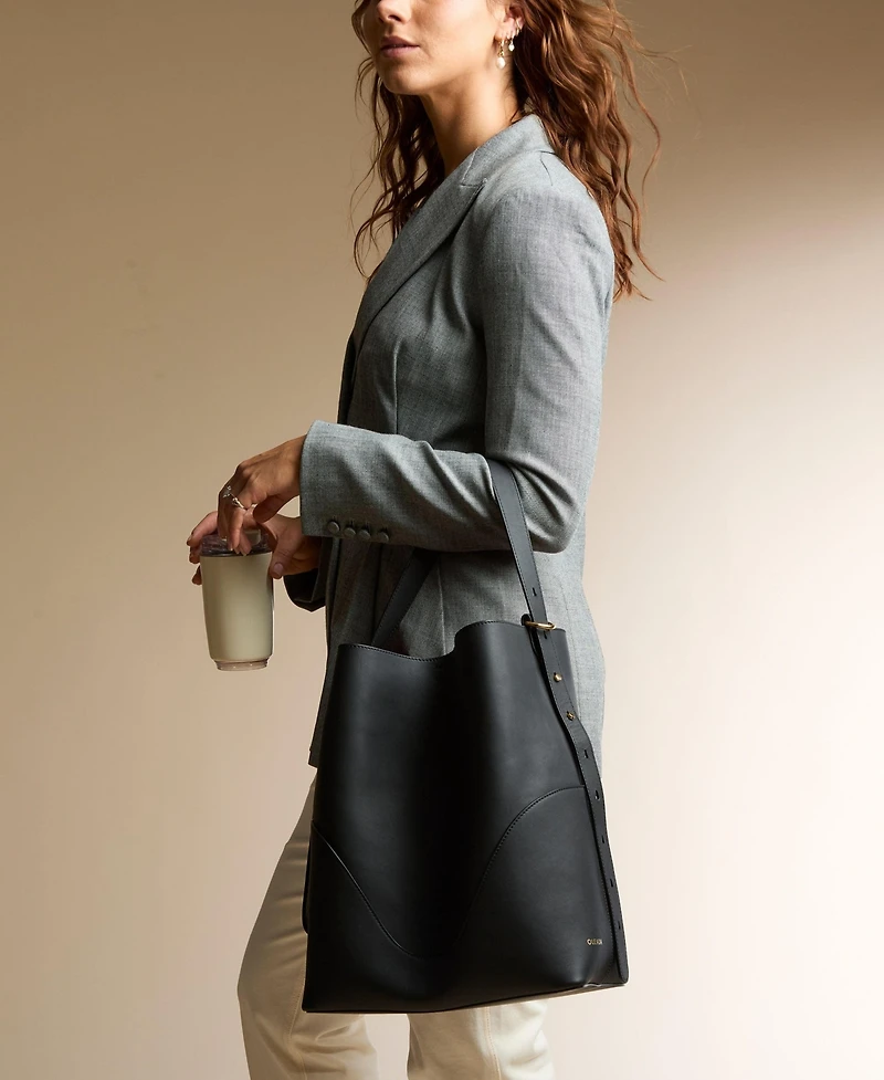 Oleada Marina Soft Bucket Leather Bag