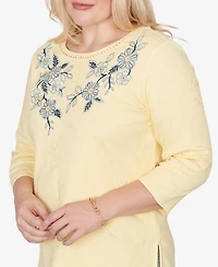 Alfred Dunner Petite Out of the Blue Floral Embroidered Sunshine Crewneck Top