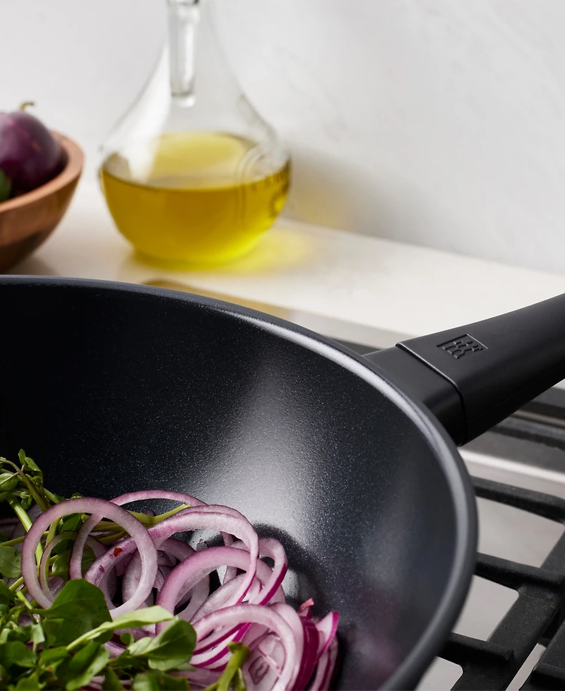 Zwilling Madura Plus Aluminum 3.5-Quart Stir Fry Pan