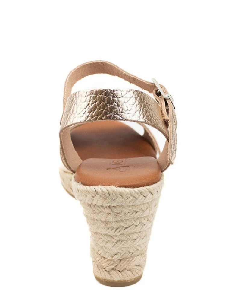 Menina Step Women's Martell V-Strap Espadrille