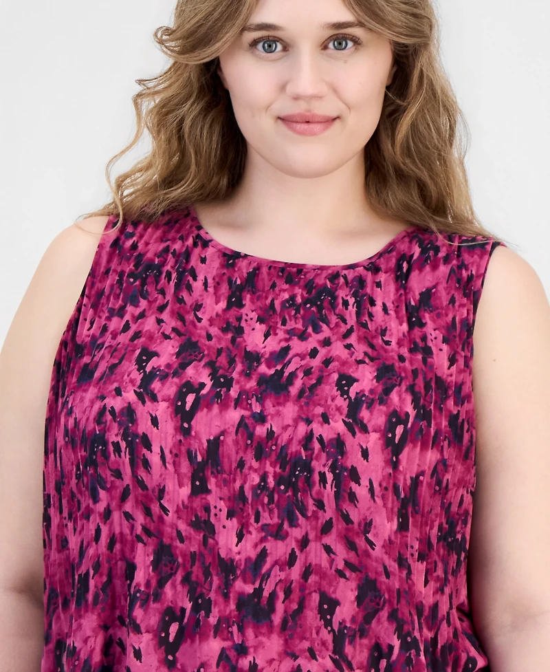 Kasper Plus Crewneck Sleeveless Pleated Blouse