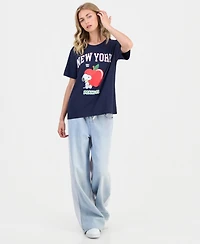 Peanuts Juniors' New York Snoopy Graphic T-Shirt