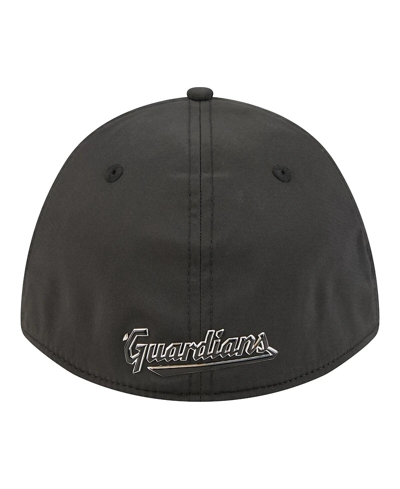 New Era Men's Black Cleveland Guardians Metallic 39THIRTY M-Crown Flex Hat