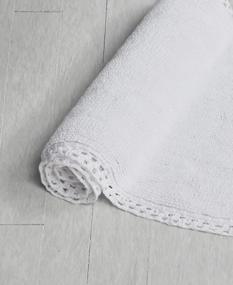 Laura Ashley Camilla Crochet Border Oval Bath Mat