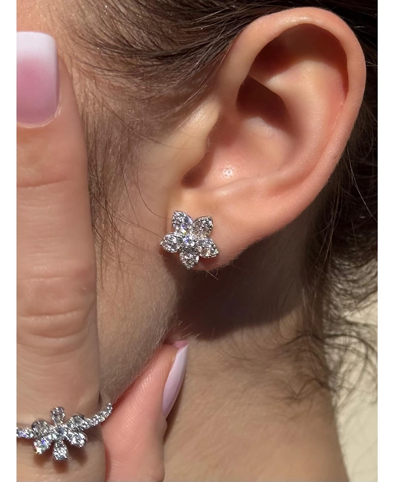 Suzy Levian Sterling Silver White Cubic Zirconia Flower Ring