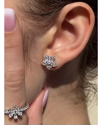 Suzy Levian Sterling Silver White Cubic Zirconia Flower Ring