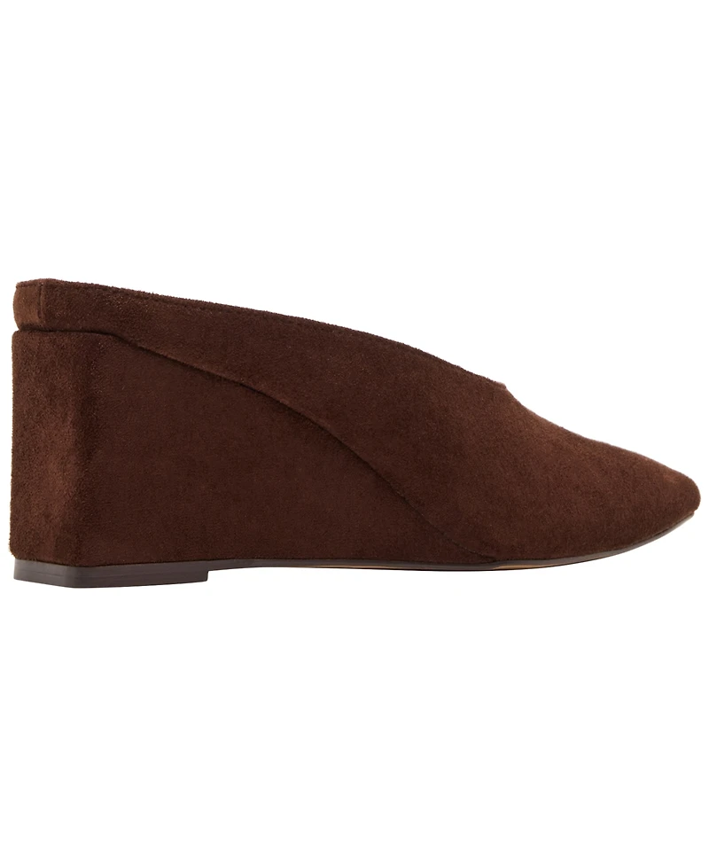 Madden Girl Women's Carousel Slip-On Pointed Toe Wedges Pumps