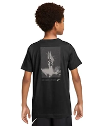 Nike Boys' 8-20 Sportswear Short-Sleeve T-Shirt