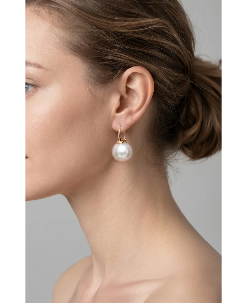 Retro Chic Pearl Earrings