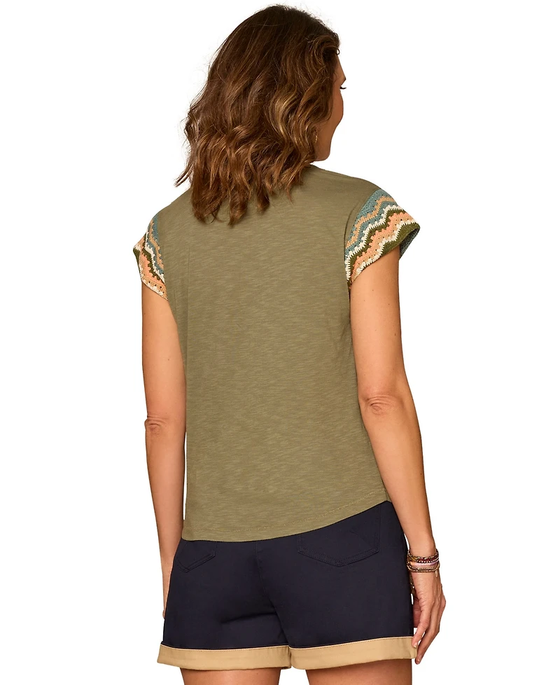 Democracy Women's Notched V-Neck Short-Sleeve Top
