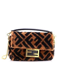 Pre-Owned Fendi Mini Baguette Nm Bag Zucca Shearling