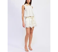En Saison Women's Anna Embroidered High-Rise Shorts
