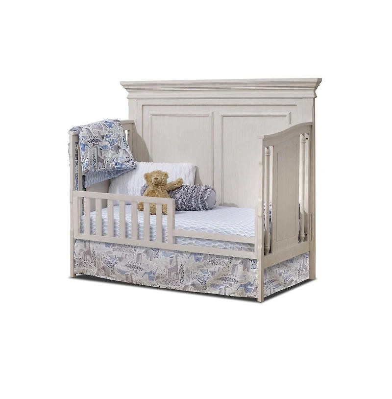 Sorelle Portofino Spindle Crib